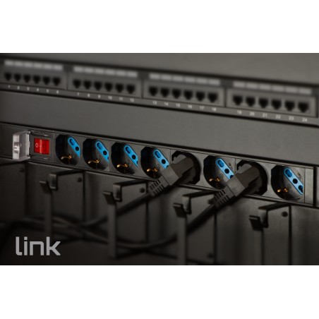 MULTIPRESA DA RACK 19" 8 PRESE UNIVERSALI CON INTERRUTTORE SPINA ITALIANA 16A
