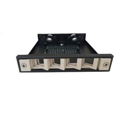 BOX 4 PORTE PER CONNETTORI FIBRA OTTICA SC SIMPLEX O LC DUPLEX PER APPLICAZIONI FTTH IN METALLO