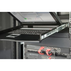 CONSOLE TFT 19" PER RACK 19 CON SWITCH KVM 8 PORTE CAT 5 TASTIERA ITALIANA