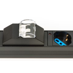 MULTIPRESA ALIMENTAZIONE PER RACK 19" CON 6 PRESE UNIVERSALI TRIPOLARI/SCHUKO MAGNETOTERMICA CON STAFFE COLORE ROSSO