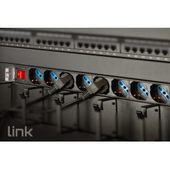 MULTIPRESA DA RACK 19 8" PRESE UNIVERSALI CON INTERRUTTORE SPINA C14