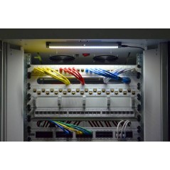 LUCE PER ARMADIO RACK 19" MAGNETICA CON INTERRUTTORE E SENSORE