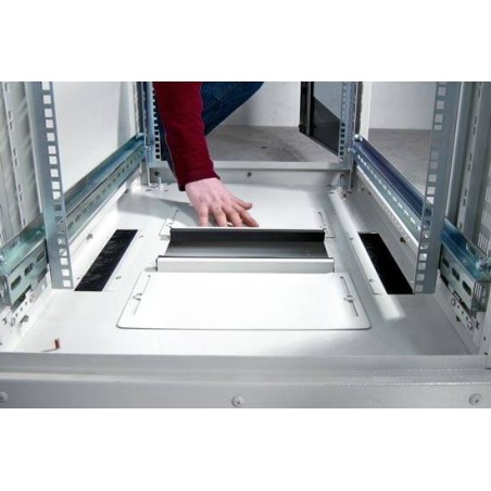 ARMADIO 42 UNITA' LINEA PROFESSIONALE (A)2020 X (L)800 X (P)800 MM. COLORE NERO RAL 9005