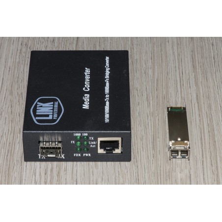 CONVERTITORE FIBRA OTTICA 10/100/1000 CON MODULO SFP