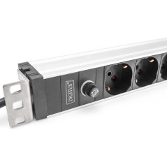 DIGITUS PRESA MULTIPLA CON PROFILO IN ALLUMINIO E PREFUSIBILE, USCITA ITALIANA 8X, CAVO DI ALIMENTAZIONE 2 M, SPINA IEC C14