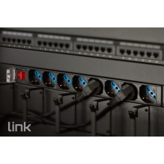 MULTIPRESA DA RACK 19" 8 PRESE UNIVERSALI CON INTERRUTTORE SPINA ITALIANA 16A