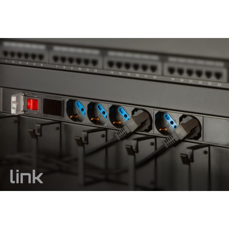 MULTIPRESA 6 POSIZIONI DA RACK 19" CON DISPLAY PER IL CARICO DEI DISPOSITIVI COLLEGATI