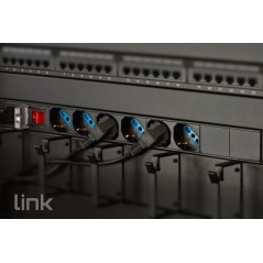MULTIPRESA DA RACK 19" 6 PRESE UNIVERSALI CON PRESA PER CAVO ALIMENTAZIONE C20