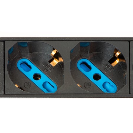 MULTIPRESA DA RACK 19" 6 PRESE UNIVERSALI CON PRESA PER CAVO ALIMENTAZIONE C20