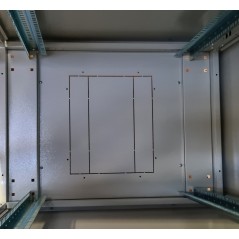 ARMADIO RACK PER RETI 19" 42U (A)2000, (L)600, (P)600 COLORE GRIGIO PORTA TRAFORATA SERIE EAVI
