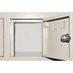BOX 40 ALLOGGIAMENTI IN METALLO CON CHIAVE MISURE CM 145.5X23X90