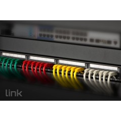PANNELLO PATCH 19" NON SCHERMATO UTP 24 PORTE 8 POLI RJ45 PER RETI CATEGORIA 5E NERO