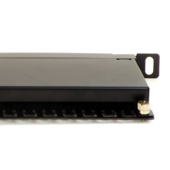 PANNELLO PATCH 24 PORTE CATEGORIA 6A SCHERMATE 0,5 UNITA' CON BARRA DI SUPPORTO CAVI