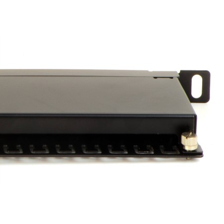 PANNELLO PATCH 24 PORTE CATEGORIA 6A SCHERMATE 0,5 UNITA' CON BARRA DI SUPPORTO CAVI