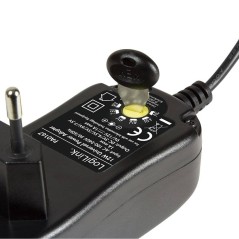 ALIMENTATORE UNIVERSALE 3-12 VOLT 12 WATT CON 8 CONNETTORI INTERCAMBIABILI